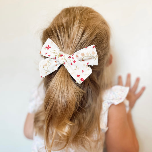 Floral Swiss dot oversized pinwheel